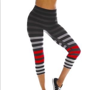 K-Deer “Jennifer” Striped Capri size Small